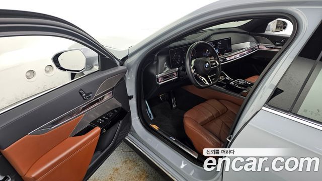 BMW 7-Series 740i sDrive M Sport