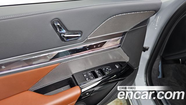 BMW 7-Series 740i sDrive M Sport