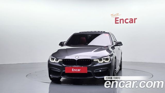 BMW 3-Series 330i M Sport Shadow
