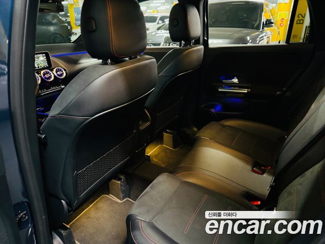 Mercedes-Benz GLA-Class GLA250 4MATIC