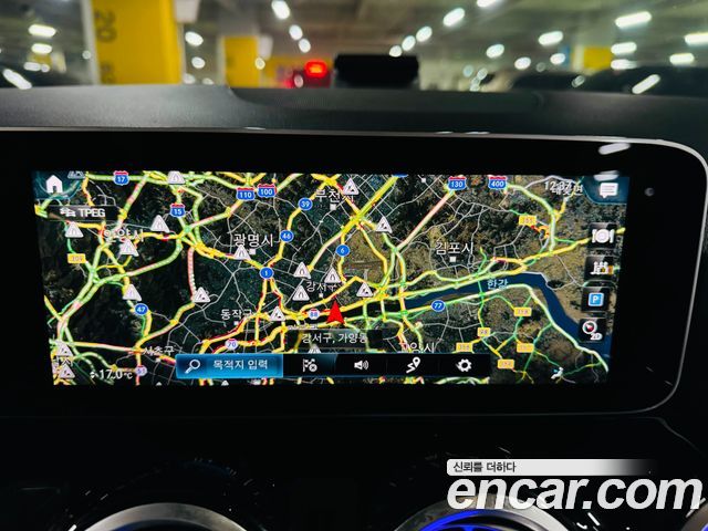 Mercedes-Benz GLA-Class GLA250 4MATIC