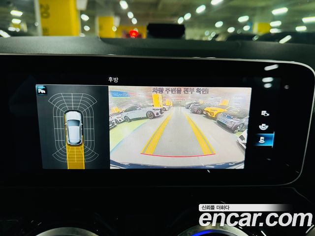 Mercedes-Benz GLA-Class GLA250 4MATIC