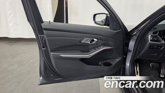BMW 3-Series 320i M Sport