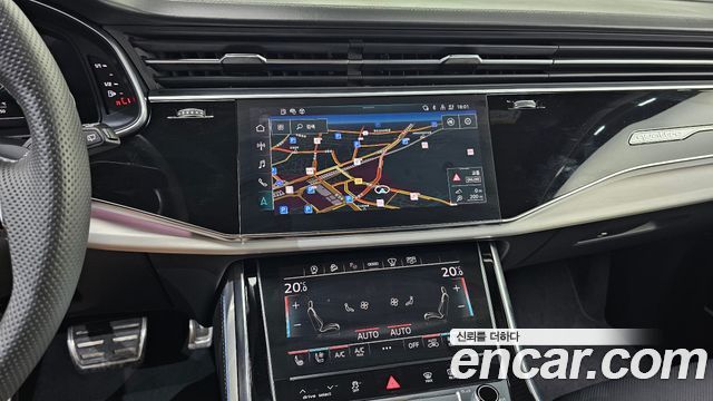 Audi Q8 55 TFSI Quattro Premium