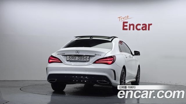 Mercedes-Benz CLA-Class CLA250 4MATIC AMG Line