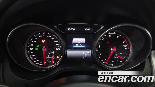 Mercedes-Benz CLA-Class CLA250 4MATIC AMG Line