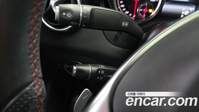 Mercedes-Benz CLA-Class CLA250 4MATIC AMG Line