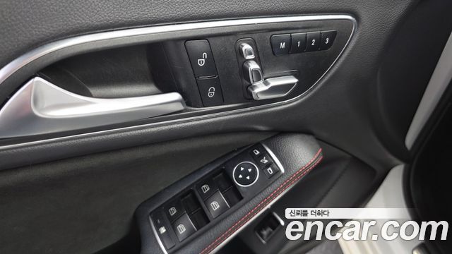 Mercedes-Benz CLA-Class CLA250 4MATIC AMG Line