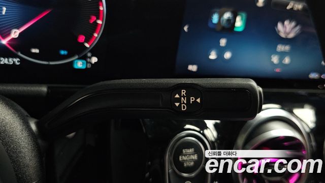 Mercedes-Benz GLA-Class GLA250 4MATIC