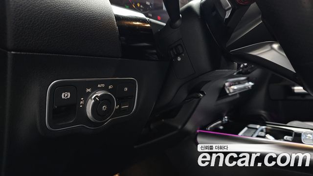 Mercedes-Benz GLA-Class GLA250 4MATIC