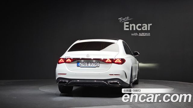 Mercedes-Benz E-Class E200 AMG Line