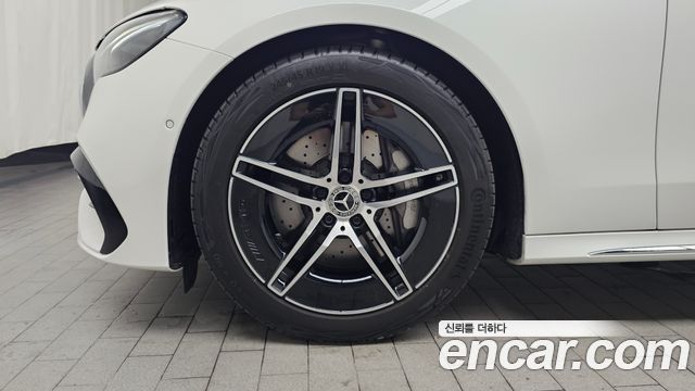 Mercedes-Benz E-Class E200 AMG Line