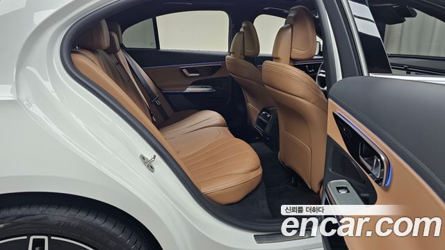 Mercedes-Benz E-Class E200 AMG Line