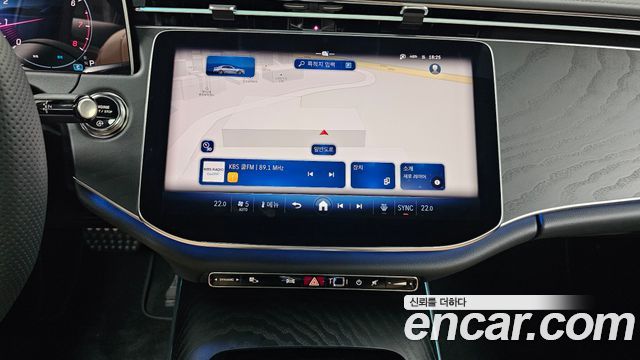 Mercedes-Benz E-Class E200 AMG Line