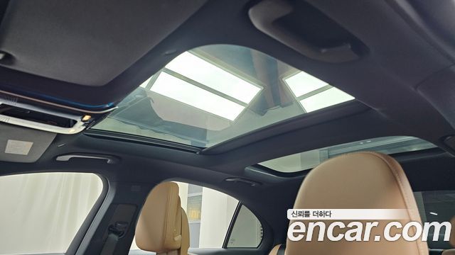Mercedes-Benz E-Class E200 AMG Line