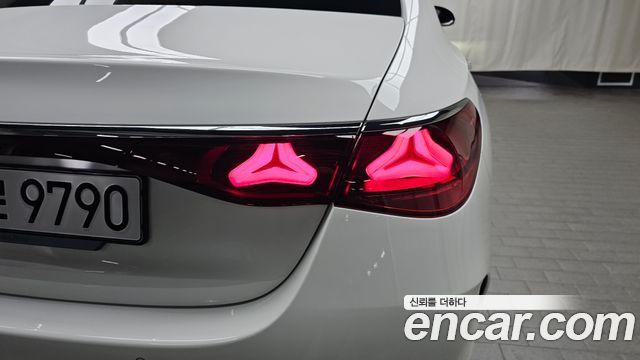 Mercedes-Benz E-Class E200 AMG Line