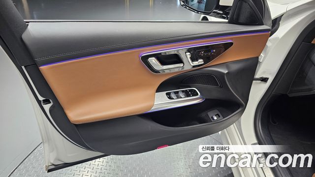 Mercedes-Benz E-Class E200 Avantgarde