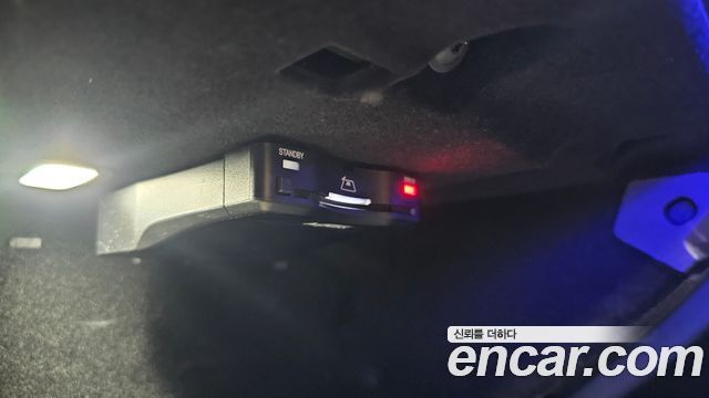 Mercedes-Benz E-Class E200 Avantgarde
