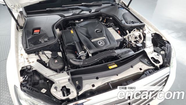 Mercedes-Benz E-Class E300 Exclusive