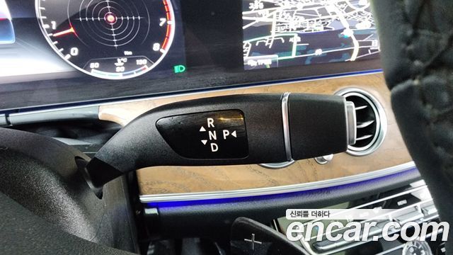 Mercedes-Benz E-Class E300 Exclusive