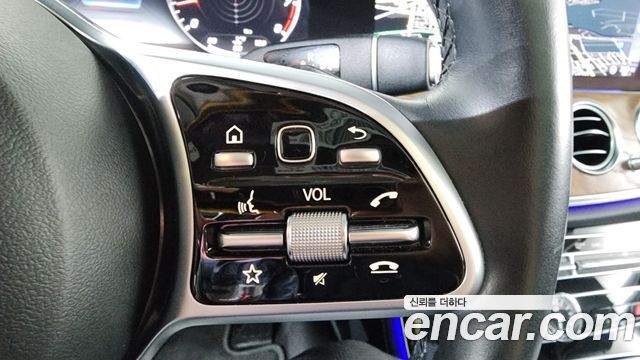 Mercedes-Benz E-Class E300 Exclusive