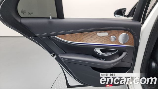 Mercedes-Benz E-Class E300 Exclusive