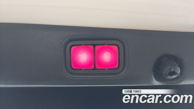 Mercedes-Benz E-Class E300 Exclusive