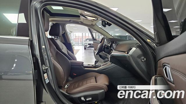 BMW 3-Series 320i Luxury