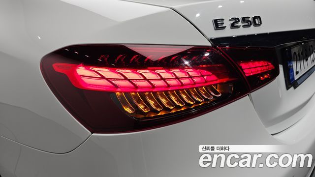 Mercedes-Benz E-Class E250 Avantgarde
