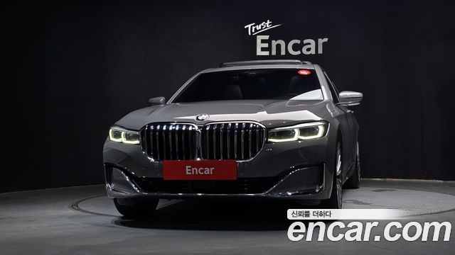 BMW 7-Series 740Li xDrive Design Pure Excellence