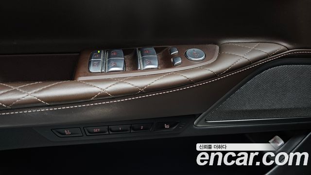 BMW 7-Series 740Li xDrive Design Pure Excellence