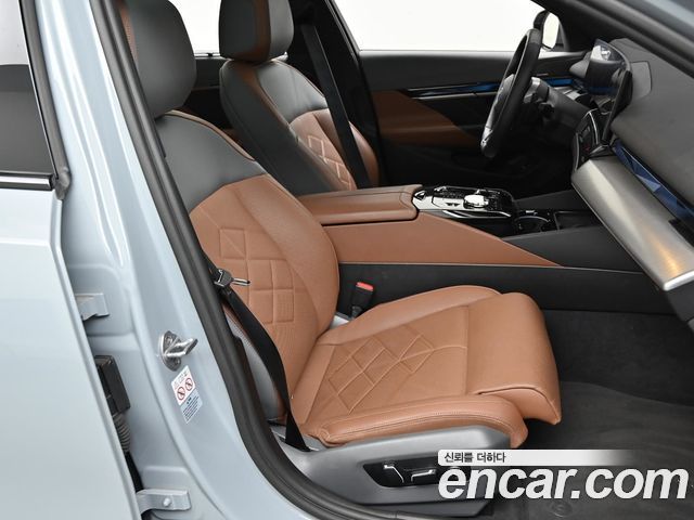 BMW 5-Series 530e M Sport