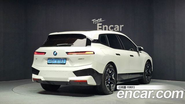BMW iX xDrive50 Sports Plus