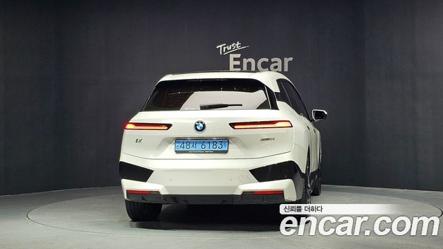 BMW iX xDrive50 Sports Plus