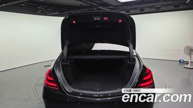 Mercedes-Benz S-Class S350L