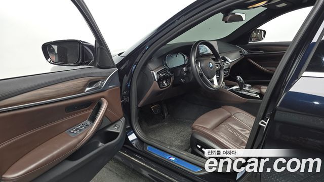 BMW 5-Series 530i xDrive M Sport Package Plus