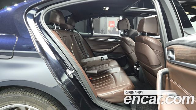 BMW 5-Series 530i xDrive M Sport Package Plus