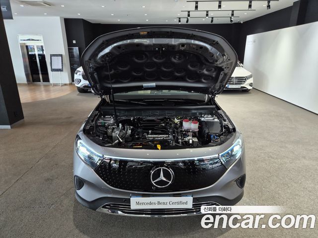 Mercedes-Benz EQB EQB300 4MATIC Progressive