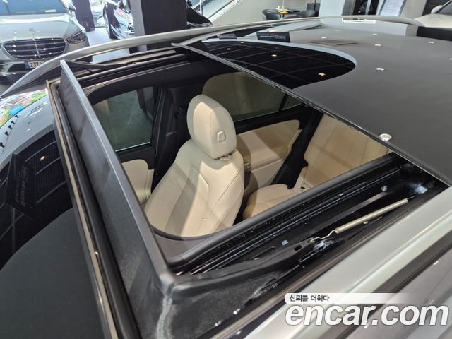 Mercedes-Benz EQB EQB300 4MATIC Progressive
