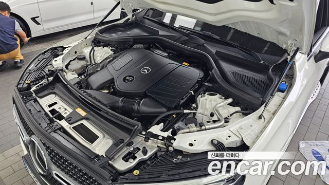 Mercedes-Benz GLC-Class GLC300 4MATIC Coupe