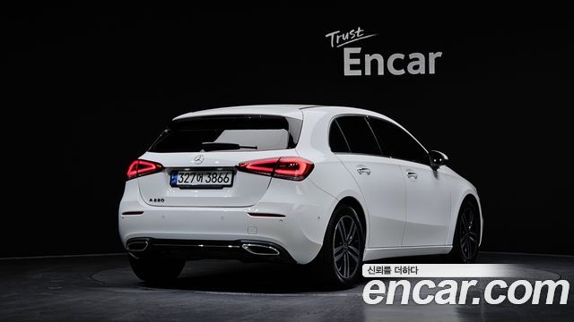 Mercedes-Benz A-Class A220 Hatchback