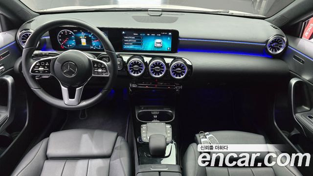 Mercedes-Benz A-Class A220 Hatchback