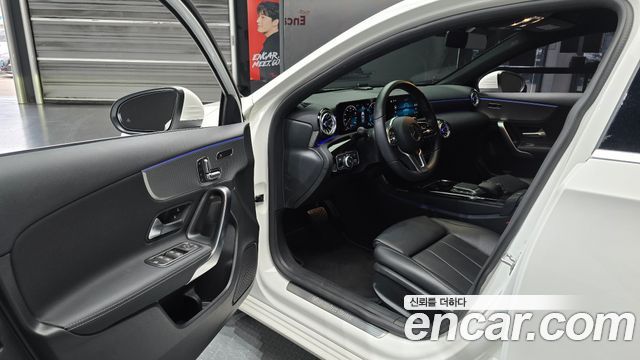 Mercedes-Benz A-Class A220 Hatchback