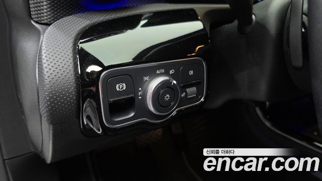 Mercedes-Benz A-Class A220 Hatchback