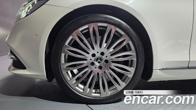 Mercedes-Benz S-Class S560L 4MATIC