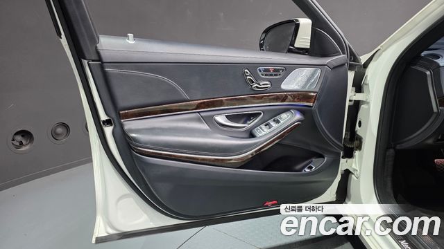 Mercedes-Benz S-Class S560L 4MATIC