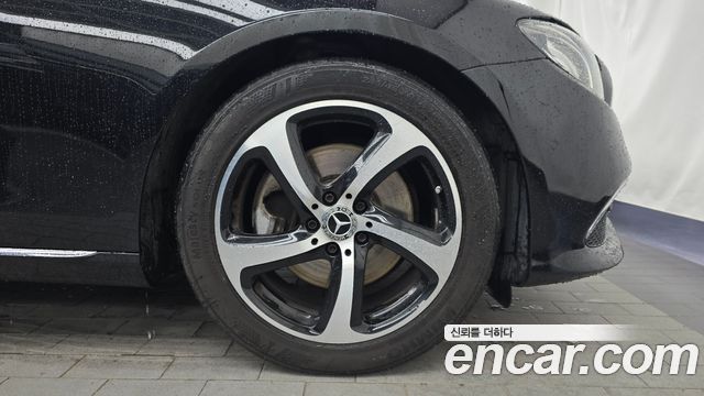 Mercedes-Benz E-Class E250 Avantgarde