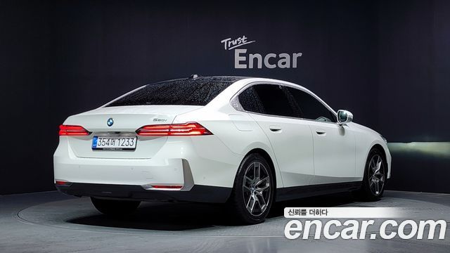 BMW 5-Series 520i