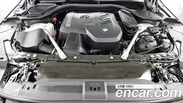 BMW 5-Series 520i