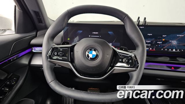 BMW 5-Series 520i